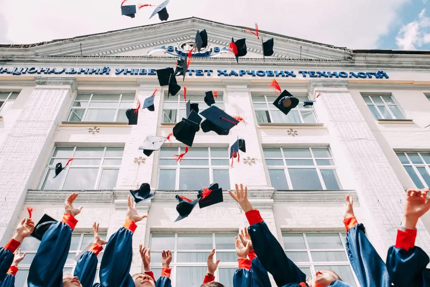 https://enklerevalg.enkle.re/norge/wp-content/uploads/sites/2/2025/08/vasily-koloda-8cqdvpuo_ki-unsplash.webp